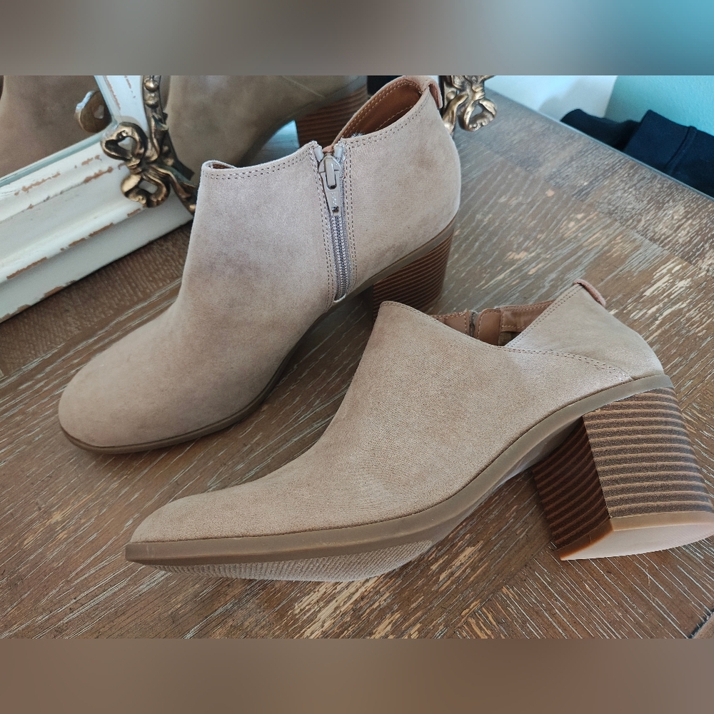 Style & Co. Beige Ankle Booties